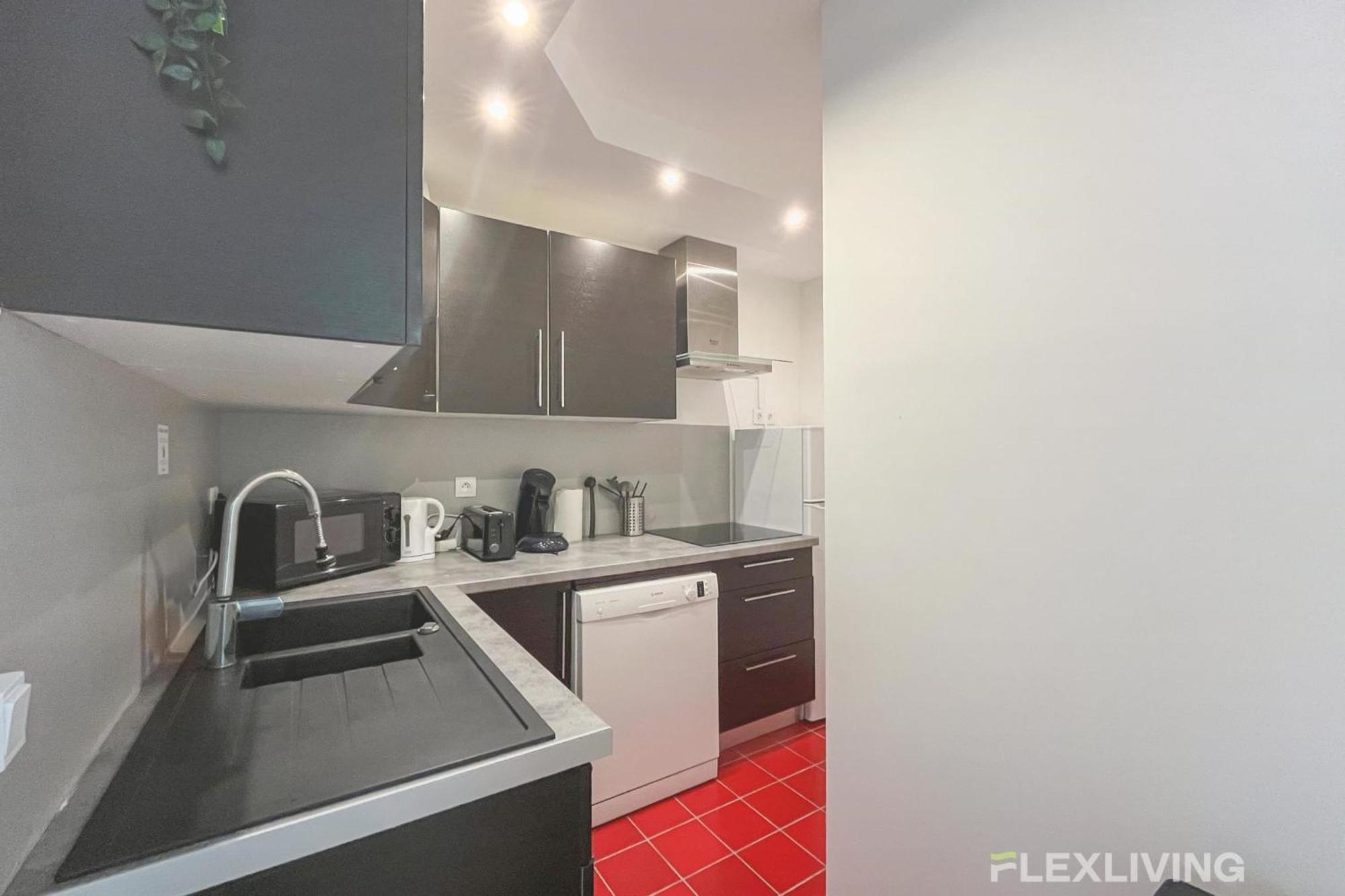 Flexliving - Whole House - Claude Tillier Apartment *